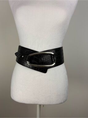 White House Black Market Genuine Leather Croc Stretch Belt S Made USA